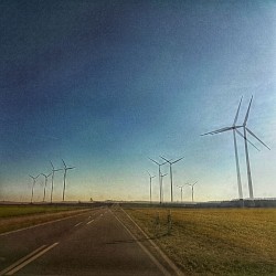Kollage Windkraftwerke